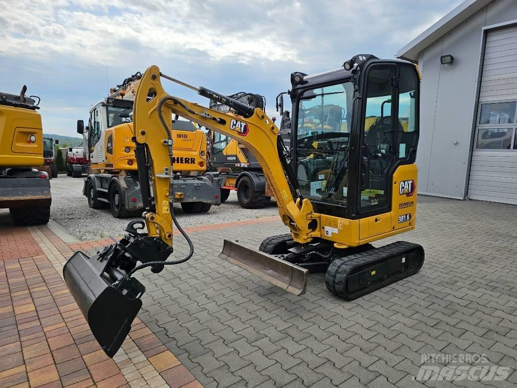CAT 301.6 Miniescavadeiras