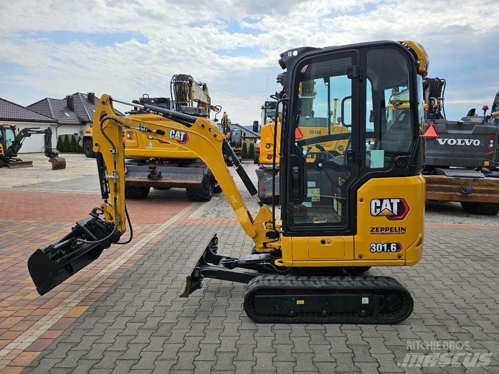 CAT 301.6 Miniescavadeiras