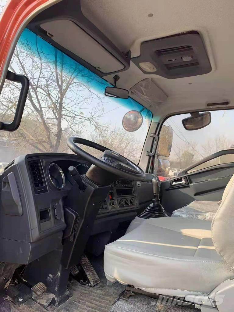 Howo 4x2 Auto-tanques