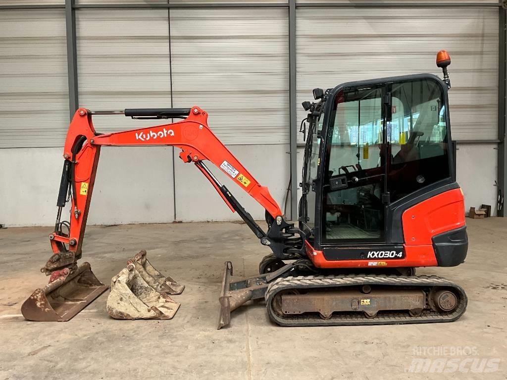Kubota KX 030-4 Miniescavadeiras