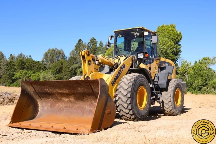 Komatsu WA 320-7 Carregadeiras de rodas