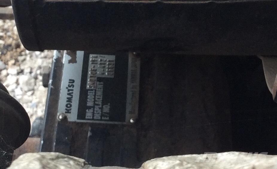 Komatsu WB 93 R Motores