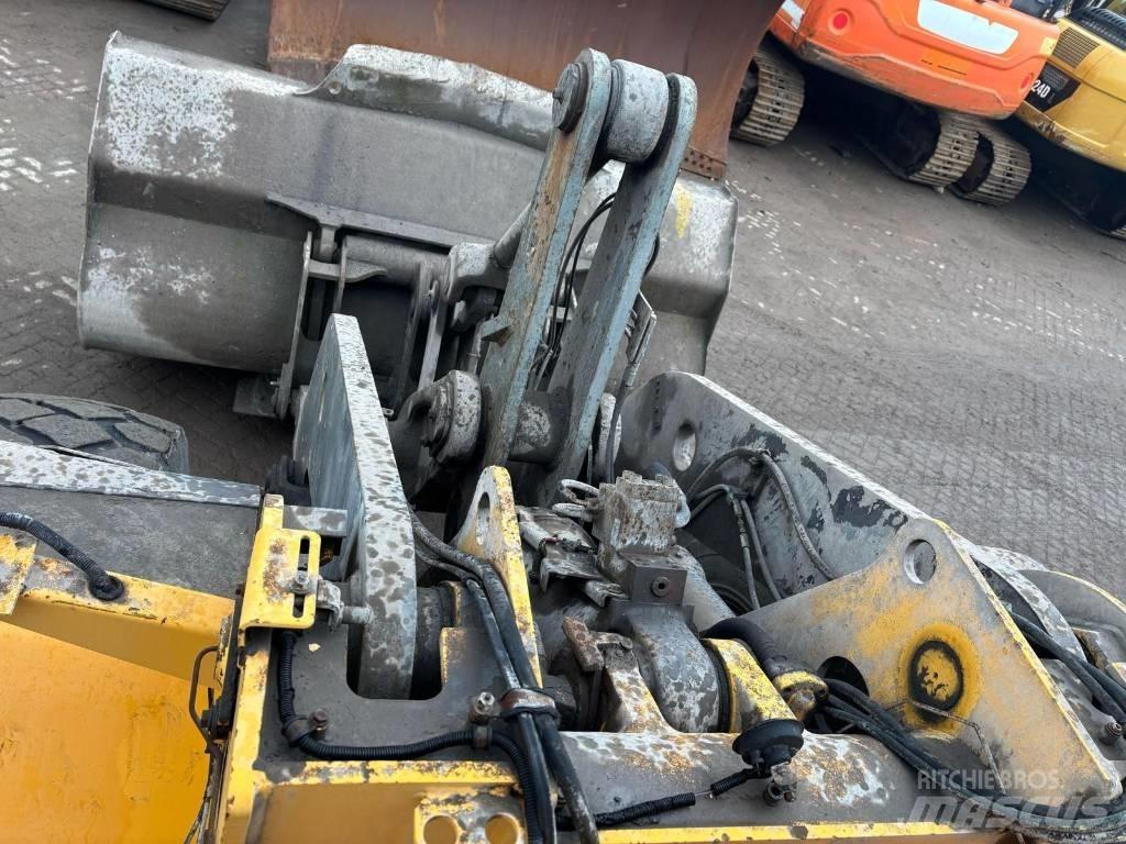 Volvo L 120 E Carregadeiras de rodas