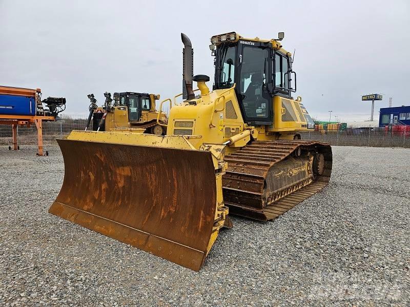 Komatsu D 61 PX-23 Dozers - Tratores rastos