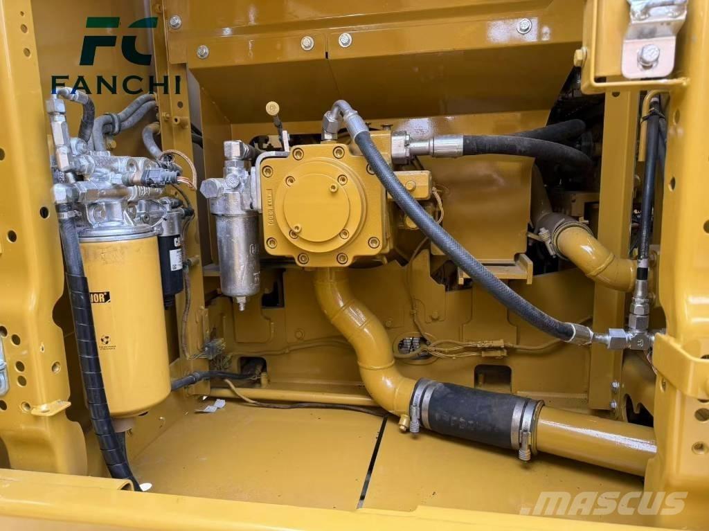 CAT 320 Escavadeiras de esteiras