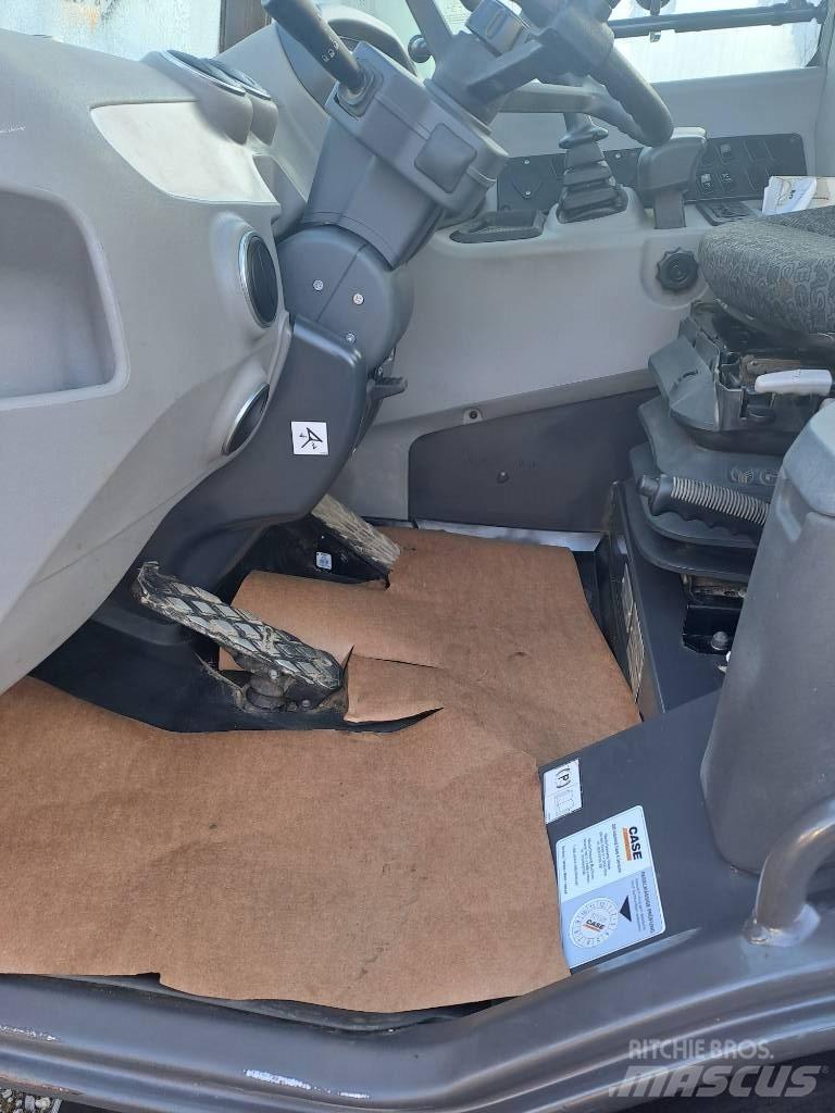 CASE 21 F Carregadeiras de rodas