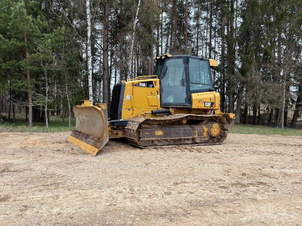 CAT D 5 K 2 LGP Dozers - Tratores rastos