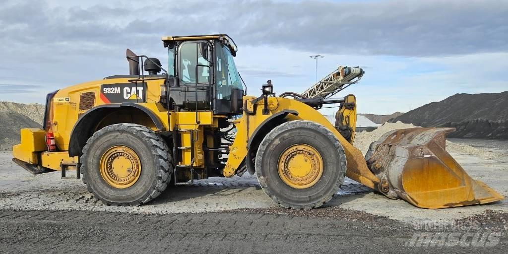CAT 982 M Carregadeiras de rodas