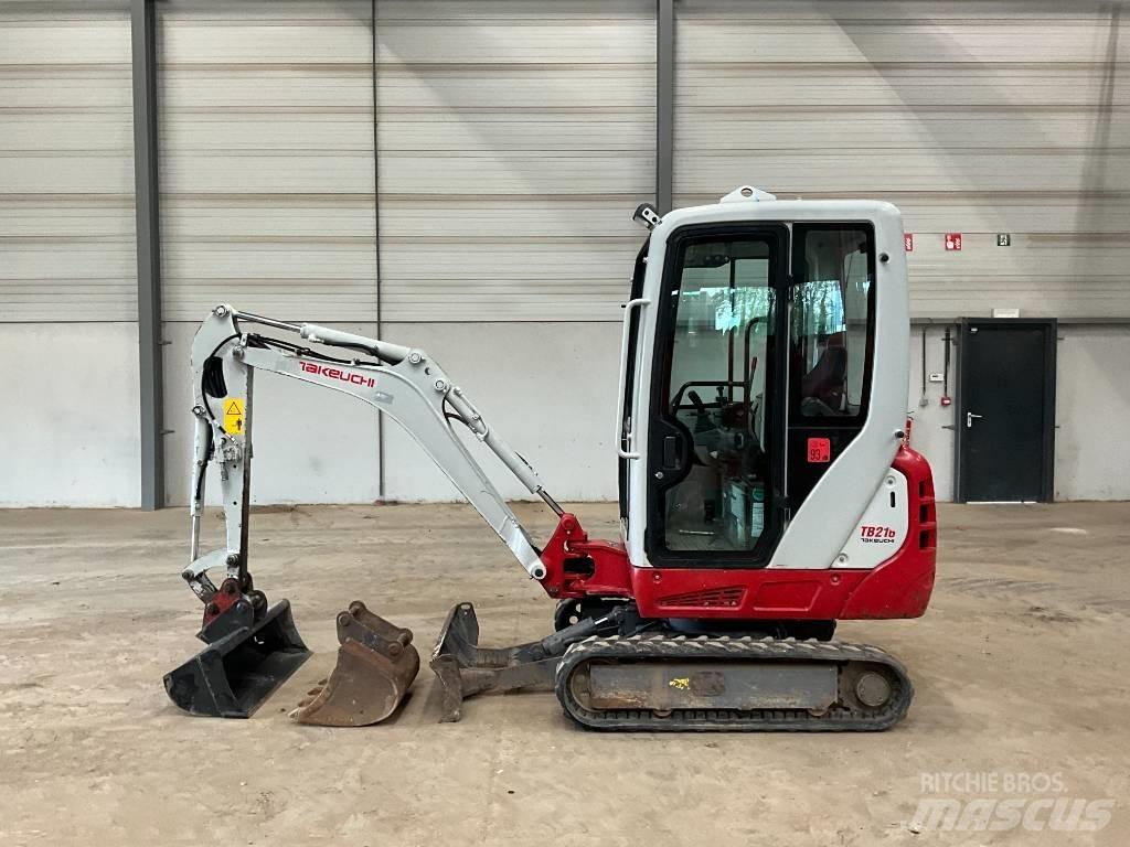 Takeuchi TB 216 Miniescavadeiras