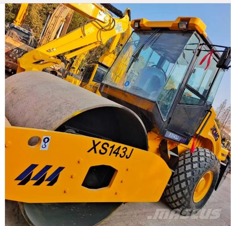 XCMG XS 142 J Cilindros Compactadores monocilíndricos