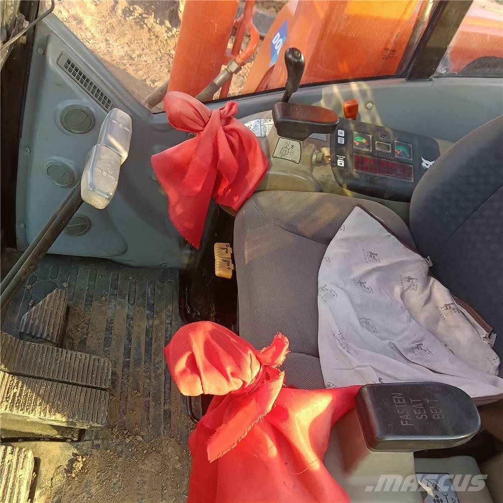 Doosan DH 80 G Escavadoras Midi 7t - 12t