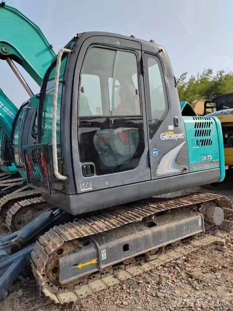 Kobelco SK75 Escavadeiras de esteiras