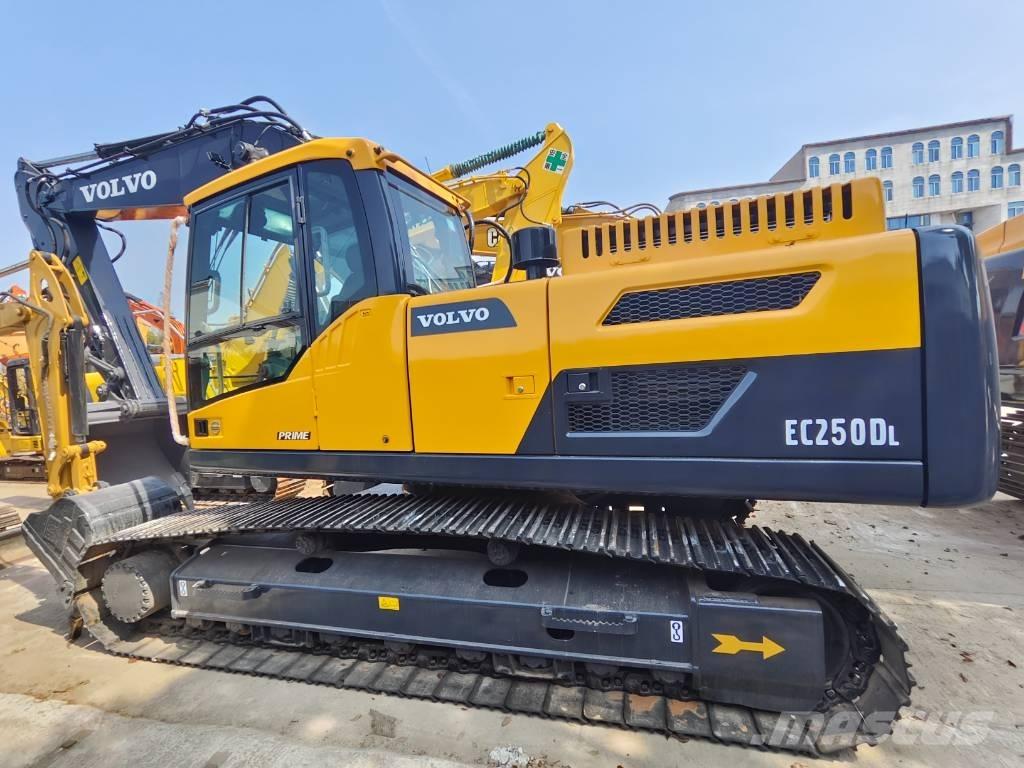 Volvo EC 250 D L Escavadeiras de esteiras