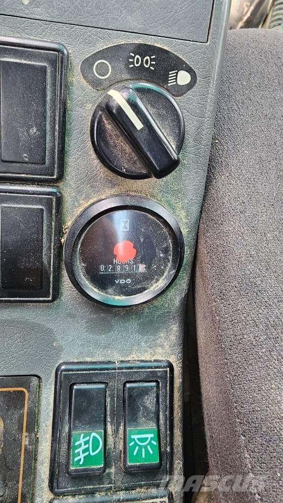 Volvo EW 140 B Escavadoras de rodas