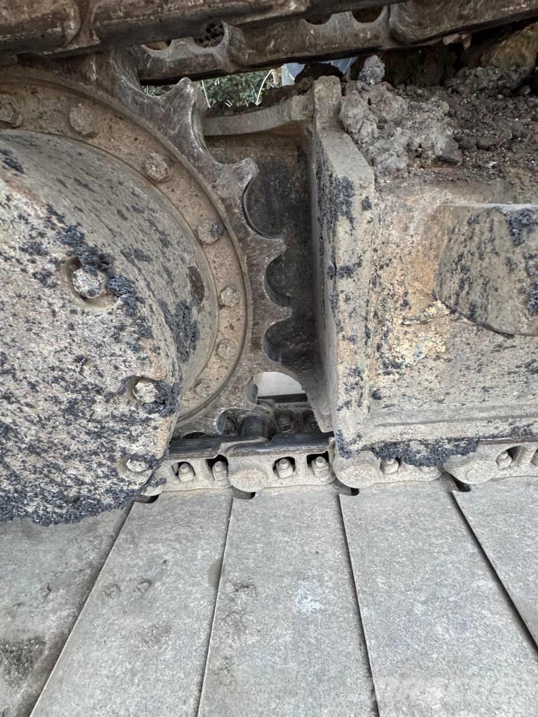 Hitachi ZX 135 US-6 Escavadeiras de esteiras