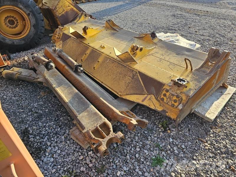 Komatsu D 65 WX-17 Dozers - Tratores rastos