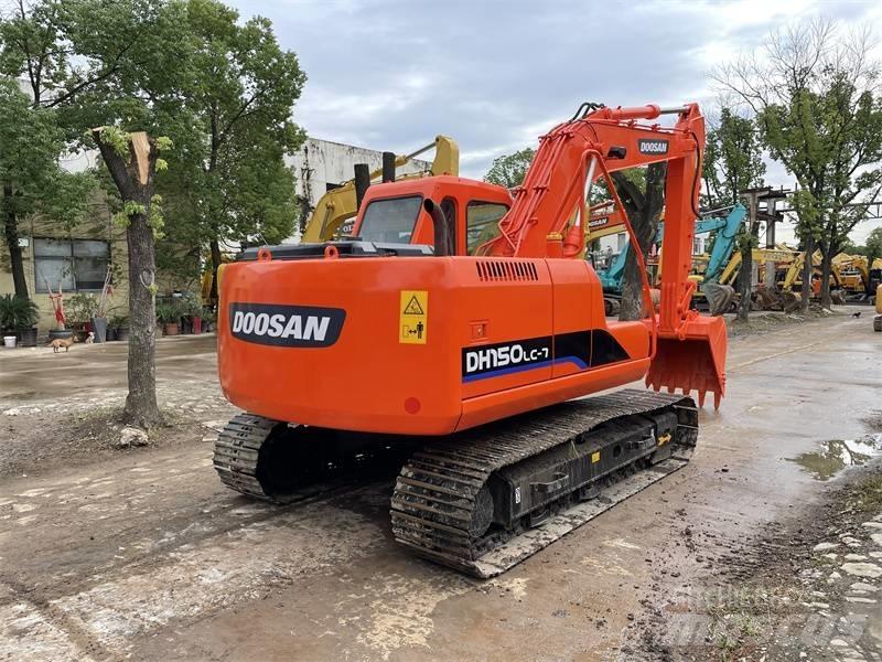 Doosan DX150 Escavadeiras de esteiras