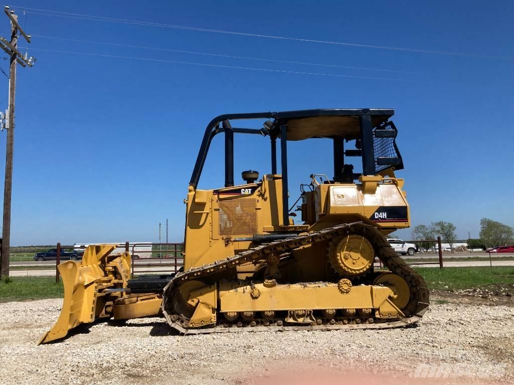 CAT Bulldozer D4H Dozers - Tratores rastos