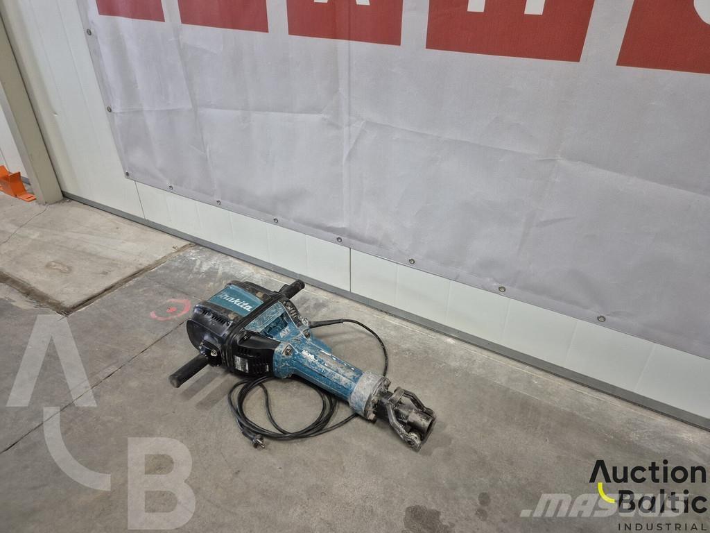 Makita HM1812 Outros