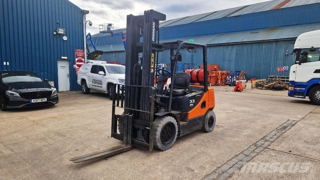 Doosan G 33 P-5 Empilhadores a gás