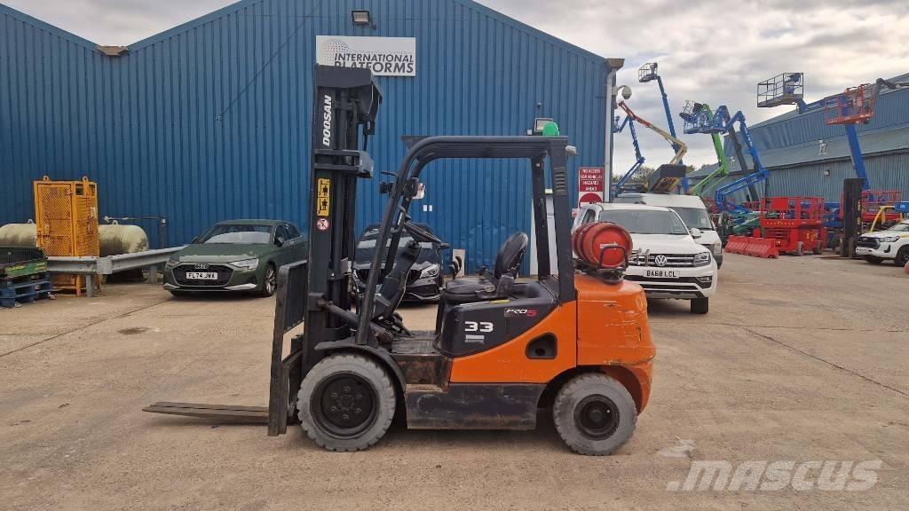 Doosan G 33 P-5 Empilhadores a gás