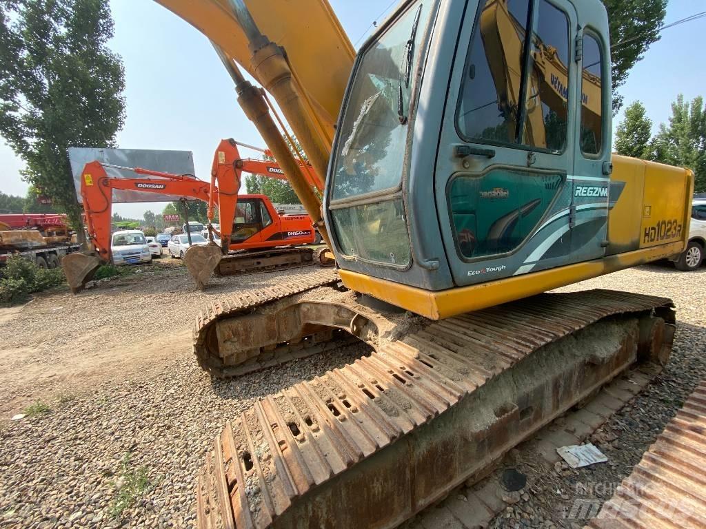 Kato HD 1023 R Escavadeiras de esteiras