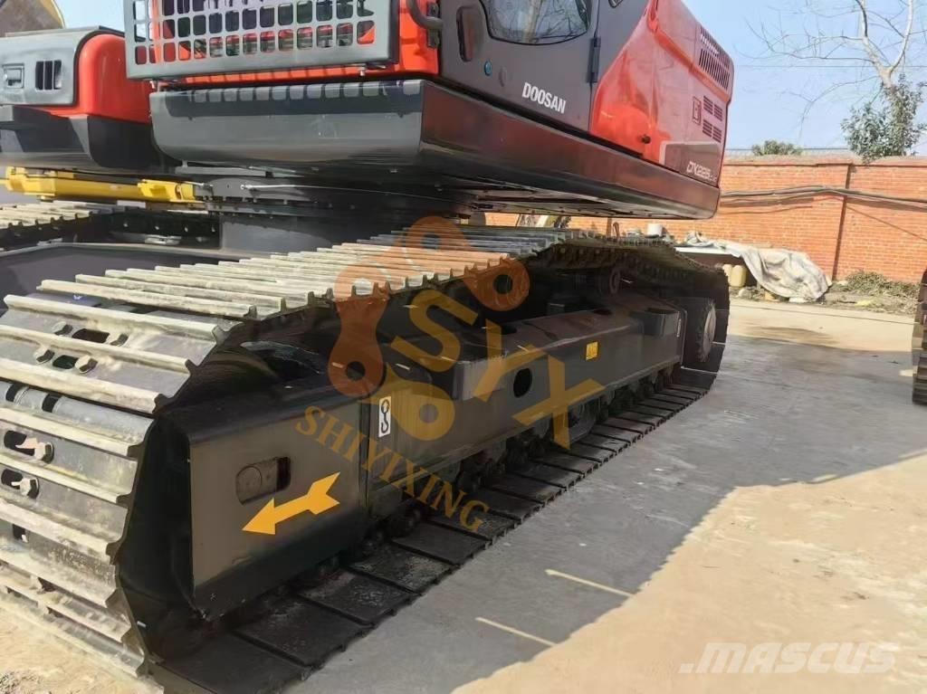 Doosan DX 225 LC Escavadeiras de esteiras