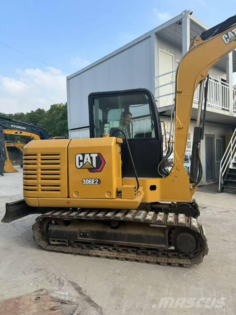 CAT 306E2 Miniescavadeiras