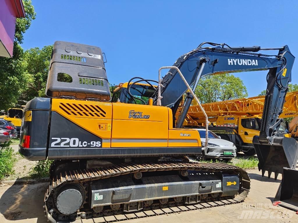 Hyundai Robex 220 LC Escavadeiras de esteiras
