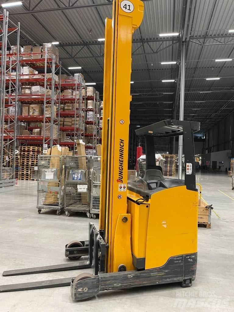 Jungheinrich ETV 214 Empilhadores Elevadores