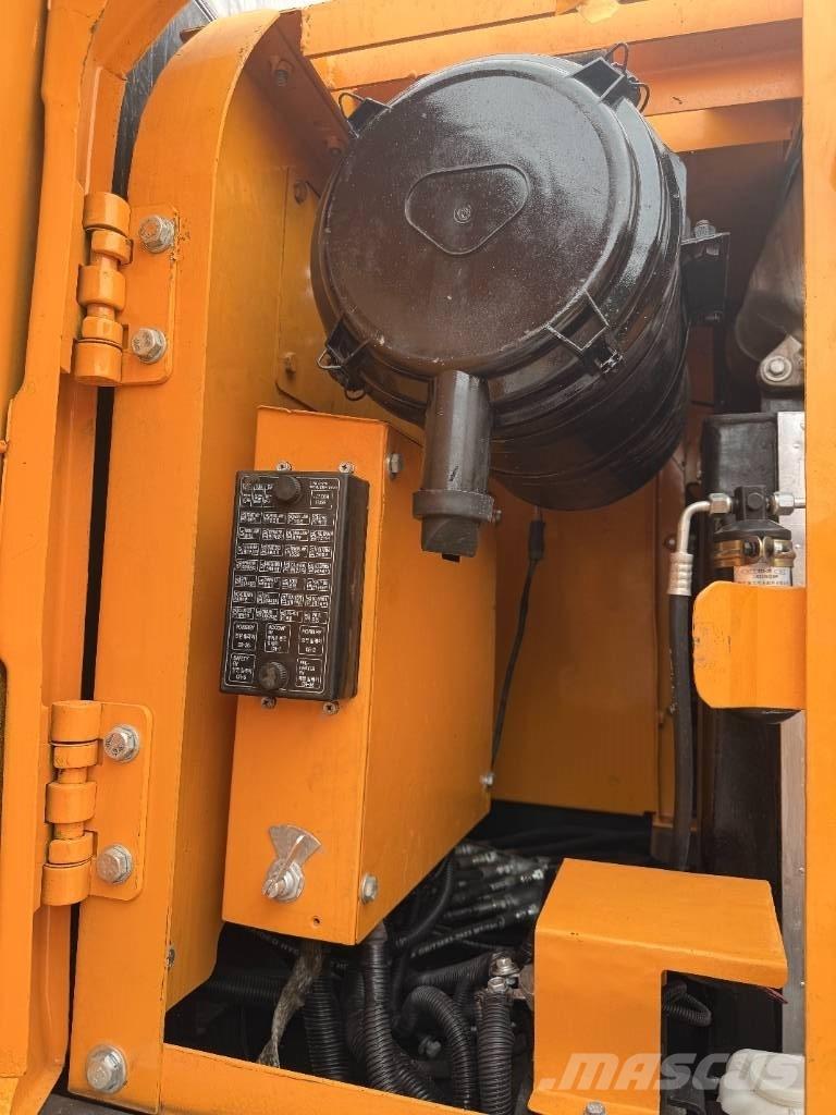 Hyundai HX 220 Escavadeiras de esteiras