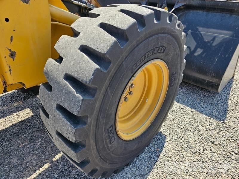 CAT IT 14 G Carregadeiras de rodas