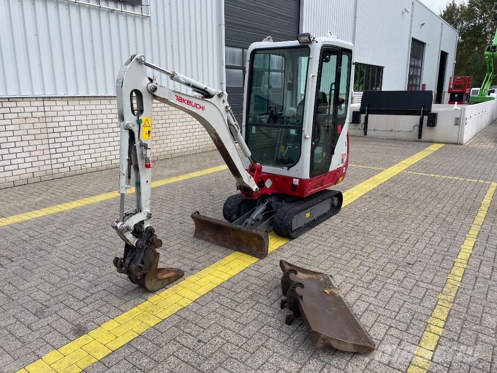 Takeuchi TB 216 Miniescavadeiras