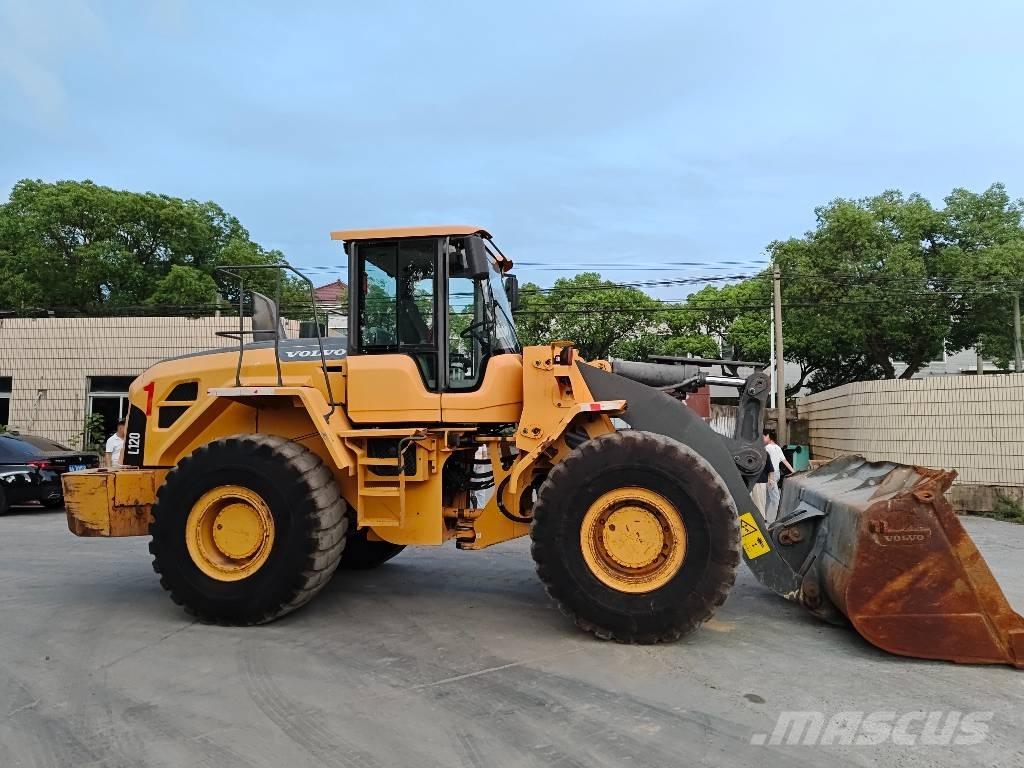 Volvo L 120 Carregadeiras de rodas