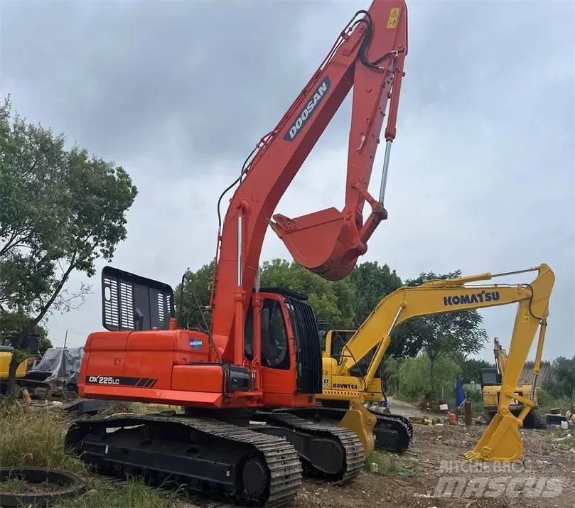 Doosan DX225LC-9C Escavadeiras de esteiras