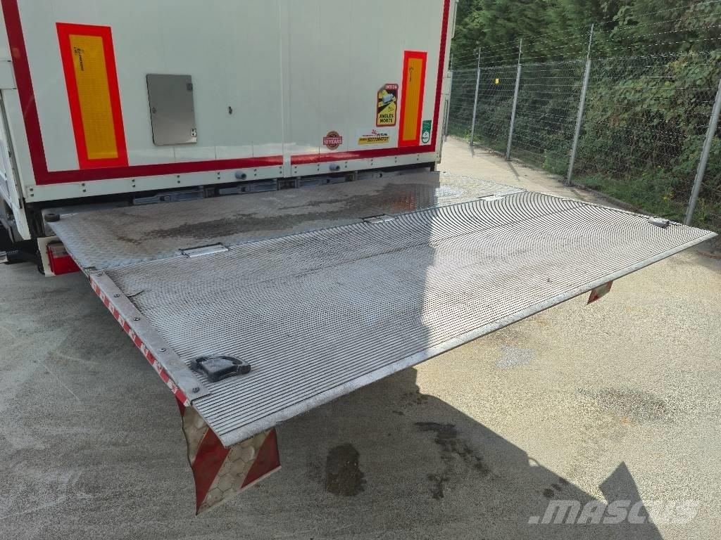 Kässbohrer Maxima Semi-Reboques Caixa Fechada