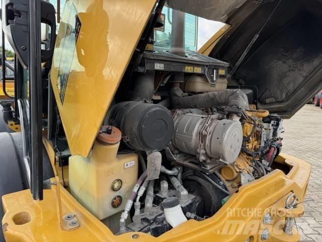 CAT 908 Carregadeiras de rodas