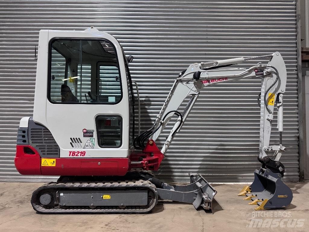 Takeuchi TB 219 Miniescavadeiras