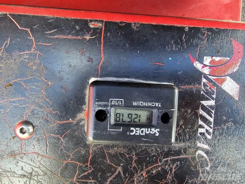 Ventrac 3200 Corta-Relvas Riders