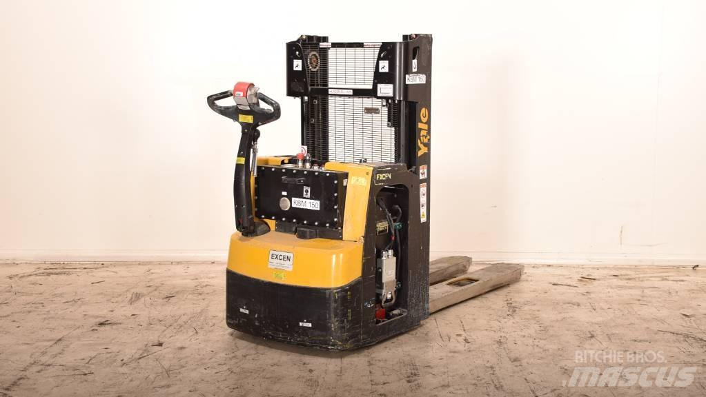 Yale MS20 Empilhador para operador externo
