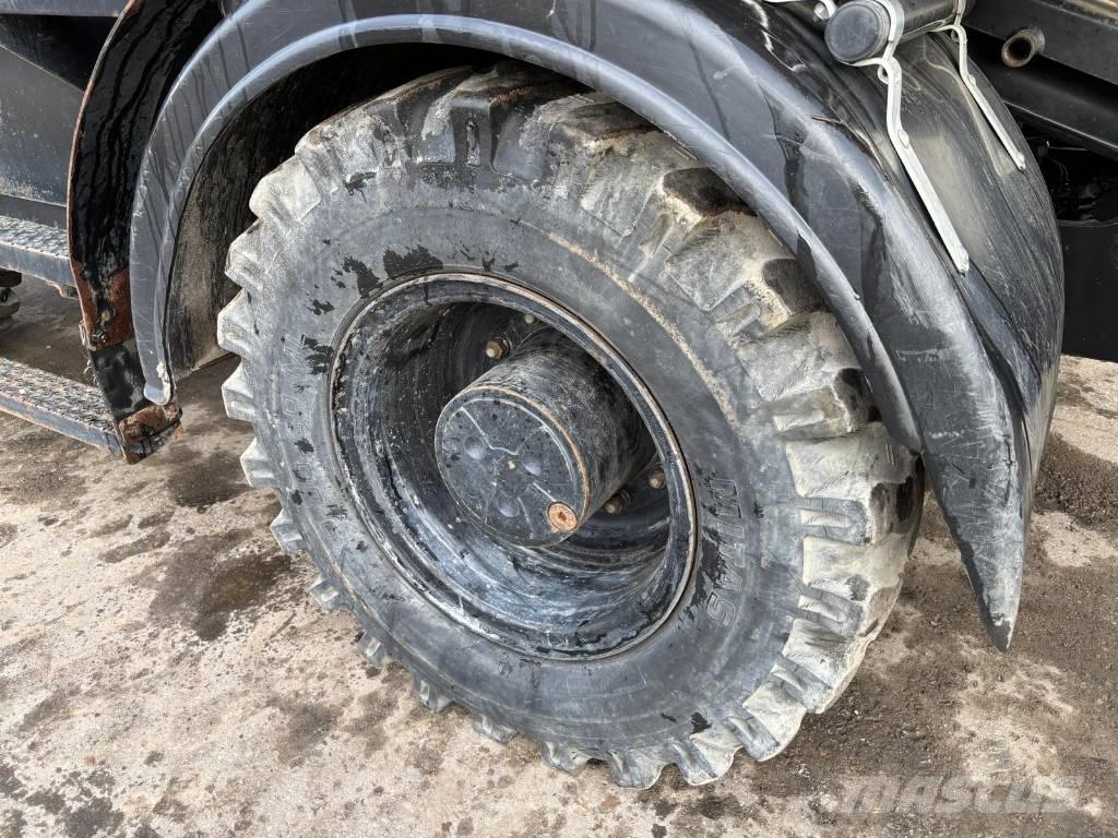 CAT M 313 D Escavadoras de rodas