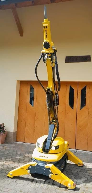 Brokk 110 Miniescavadeiras