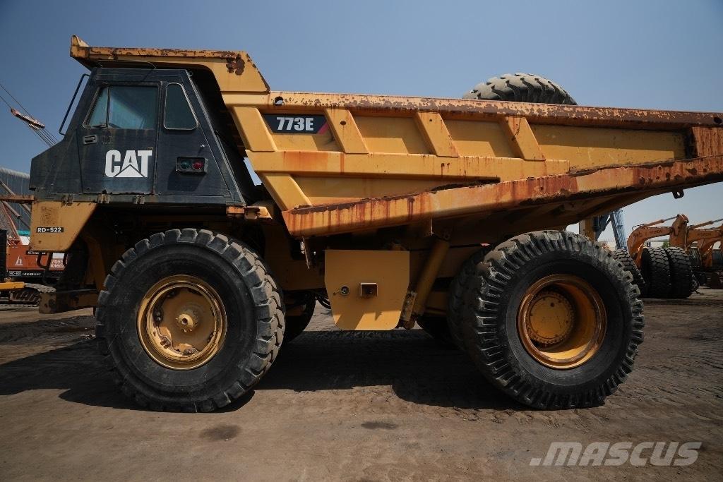 CAT 773 E Camiőes basculantes rígidos