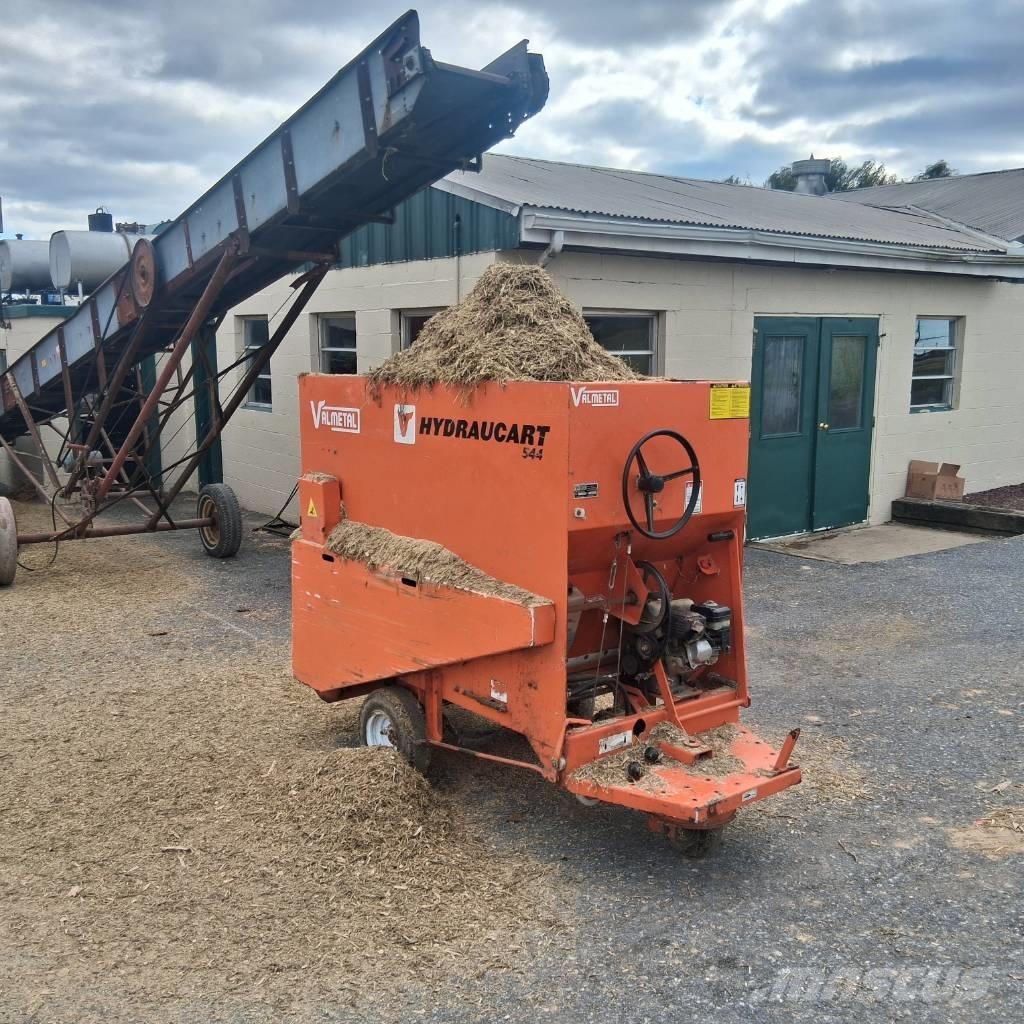 Valmetal 544 Outra maquinaria e acessórios para gado