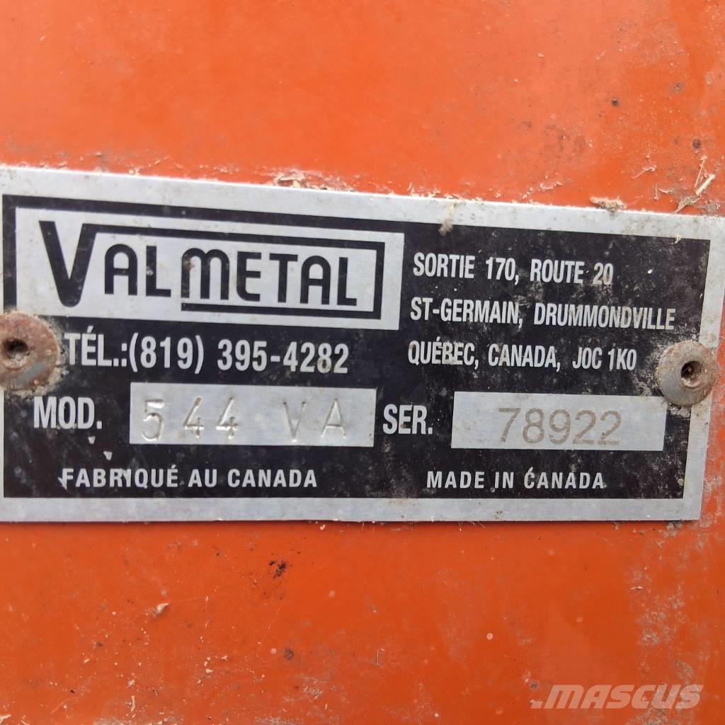 Valmetal 544 Outra maquinaria e acessórios para gado