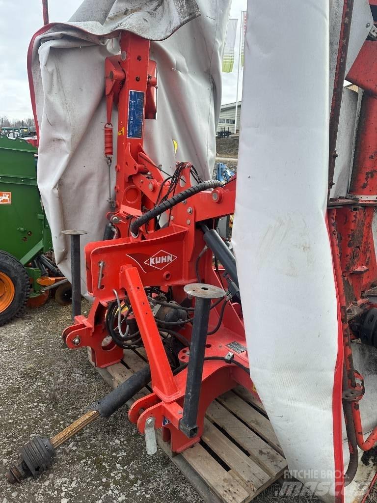 Kuhn GMD 8730 FF Gadanheiras
