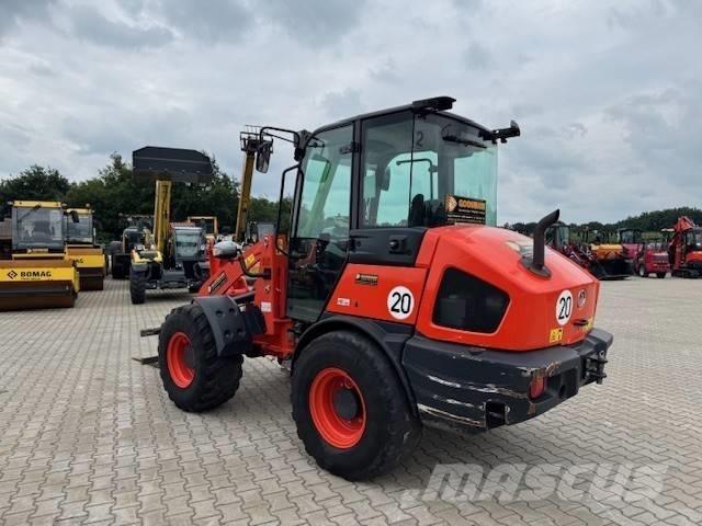 Kubota R 090 Carregadeiras de rodas