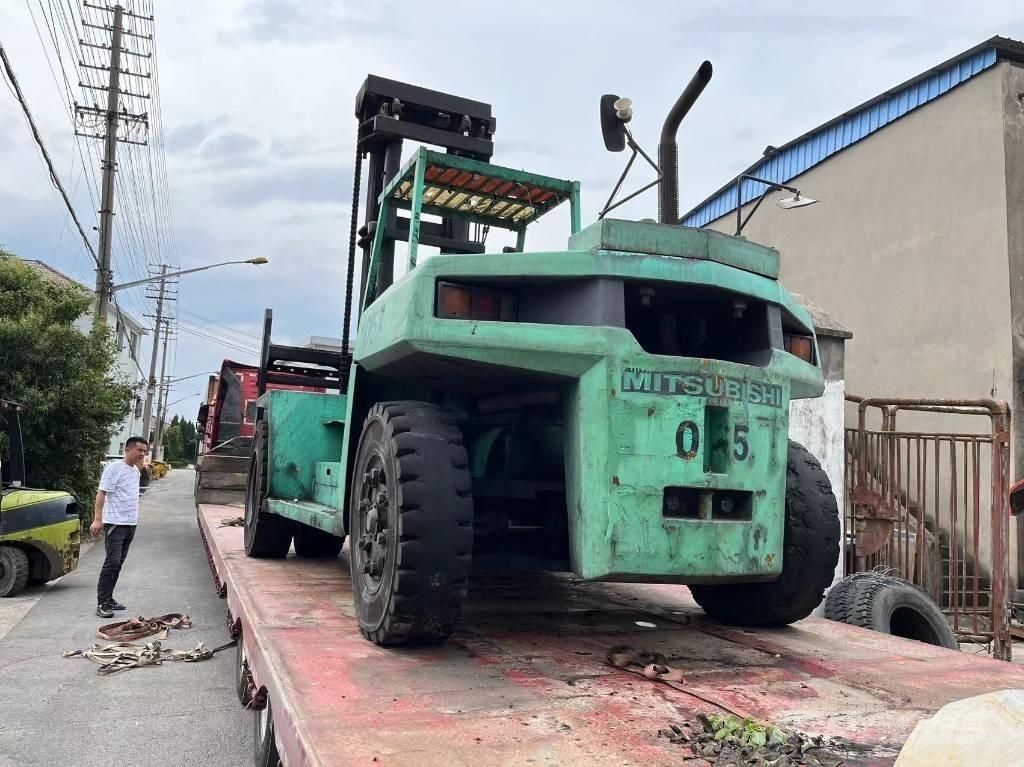 Mitsubishi FD 150 Empilhadores Diesel