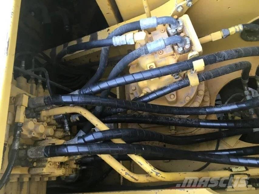 Komatsu PC 200-7 Escavadeiras de esteiras