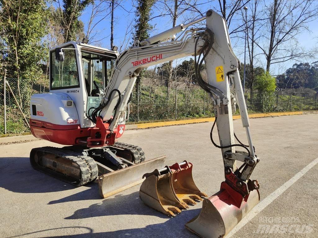 Takeuchi TB 230 Miniescavadeiras